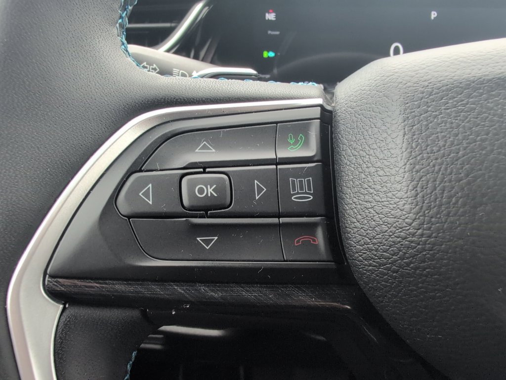 Used 2024 Jeep Grand Cherokee Trailhawk w/ Advanced Protech Group II AWD/4WD image 18
