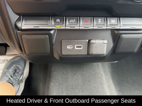 Used 2021 Chevrolet Silverado 1500 LT image 24