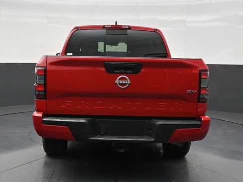 Used 2024 Nissan Frontier SV w/ SV Convenience Package RWD image 4