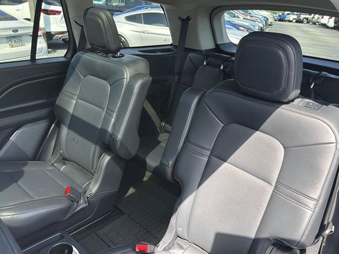Used 2026 Lincoln Aviator AWD image 34