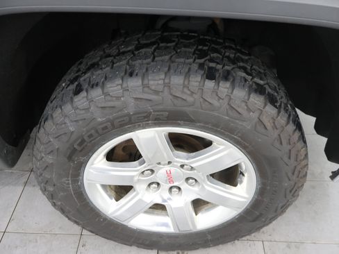 Used 2017 GMC Sierra 1500 SLT w/ Suspension Package, Off-Road AWD/4WD image 3