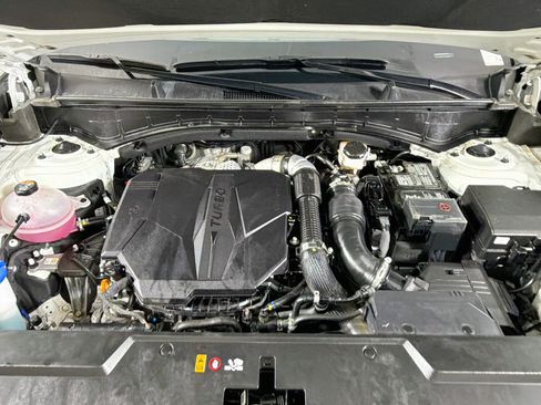Used 2025 Hyundai Santa Fe SEL FWD image 33