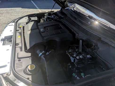 Used 2016 Land Rover Range Rover HSE image 46