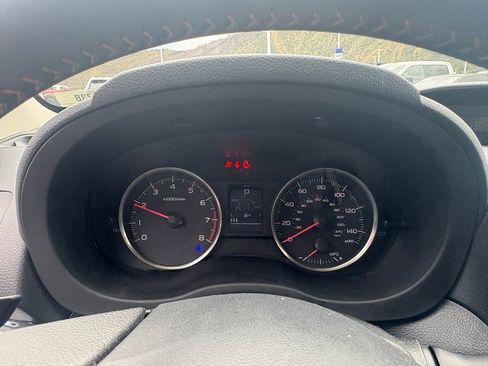 Used 2017 Subaru Crosstrek 2.0i Premium image 17