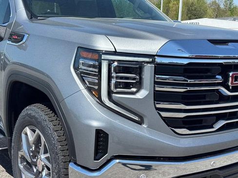 New 2026 GMC Sierra 1500 SLT w/ SLT Premium Package image 10