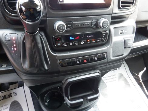 Used 2025 RAM ProMaster 2500 w/ U-Haul Equipment Group FWD image 19