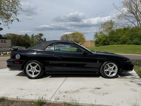 Used 1996 Ford Mustang Cobra RWD image 9