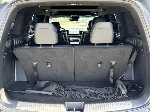 Used 2025 Hyundai Santa Fe Calligraphy image 12