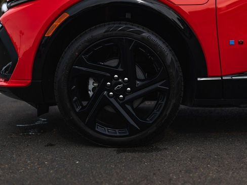 New 2026 Chevrolet Equinox EV RS image 33