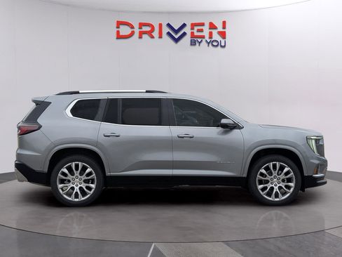 New 2026 GMC Acadia Denali w/ Super Cruise Package FWD image 6