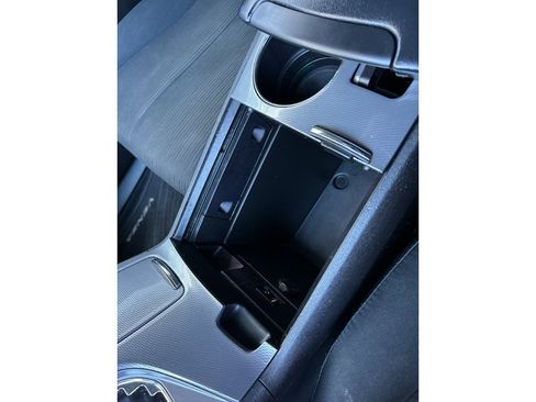Used 2015 Toyota Venza LE AWD/4WD image 21