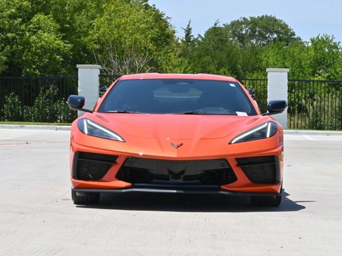Used 2025 Chevrolet Corvette Stingray Preferred Cpe w/ Z51 Performance Package RWD image 3