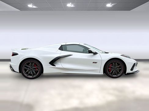 Certified 2023 Chevrolet Corvette Stingray Premium Conv w/ Z51 Performance Package RWD image 8