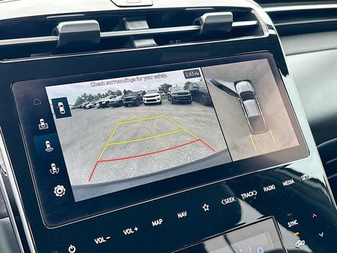 Used 2023 Hyundai Santa Cruz Limited AWD/4WD image 14