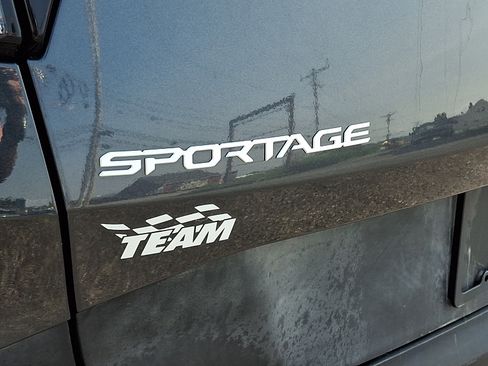 Used 2023 Kia Sportage EX AWD/4WD image 32