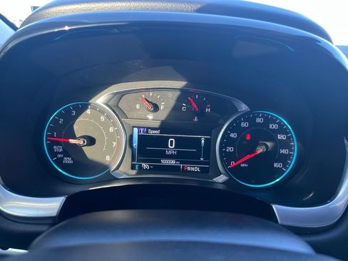 Used 2019 Chevrolet Traverse LT FWD image 19