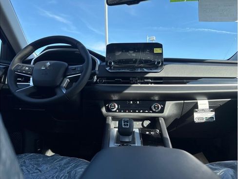 Used 2025 Mitsubishi Outlander SEL AWD/4WD image 14