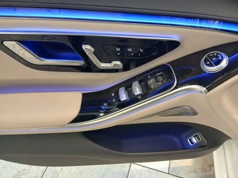 Used 2022 Mercedes-Benz S 500 4MATIC image 19