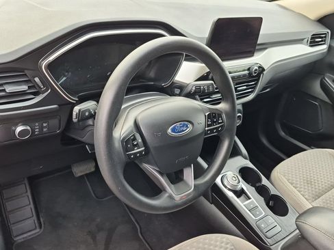 Used 2020 Ford Escape SE FWD image 10