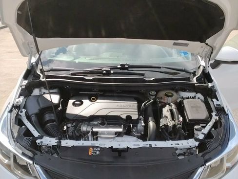 Used 2019 Chevrolet Cruze LS w/ LS Convenience Package FWD image 24