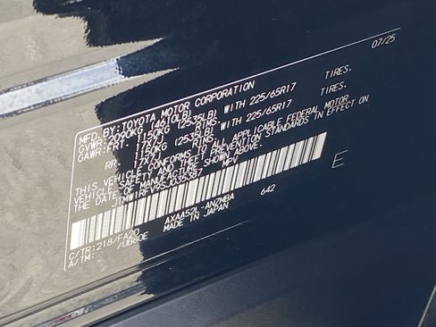 Certified 2025 Toyota RAV4 XLE image 30