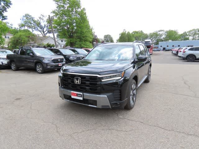New 2026 Honda Pilot Touring image 1