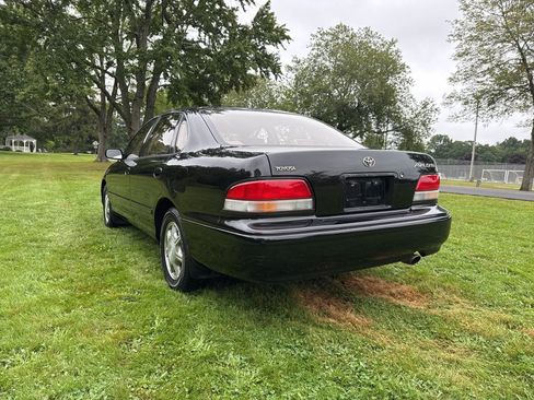 Used 1995 Toyota Avalon XLS FWD image 14