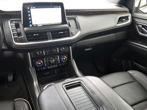 Used 2024 Chevrolet Tahoe Premier RWD image 13