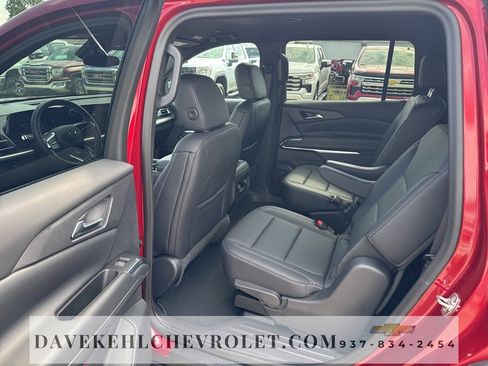 Used 2024 Chevrolet Traverse LT w/ Midnight/Sport Edition image 18