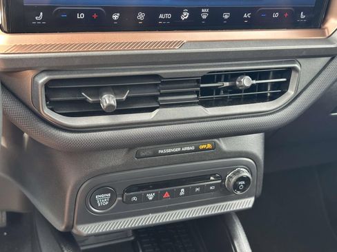 Used 2025 Ford Bronco Sport Outer Banks w/ Outer Banks Tech Package+ AWD/4WD image 12
