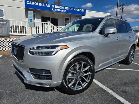 Used 2019 Volvo XC90 T6 Momentum w/ Protection Package image 2