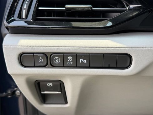 Certified 2026 Acura MDX SH-AWD w/ Technology Package image 27