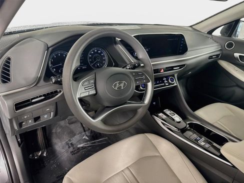 Certified 2023 Hyundai Sonata SEL FWD image 9