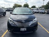 Used 2017 Toyota Sienna L image 2