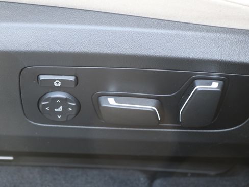 Certified 2025 BMW X3 xDrive30i w/ Premium Package image 27