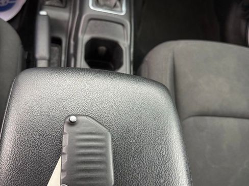 Used 2022 Jeep Wrangler Unlimited Sport image 33