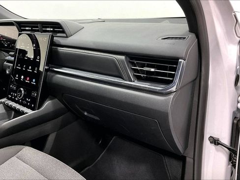 Used 2025 GMC Terrain Elevation FWD image 19