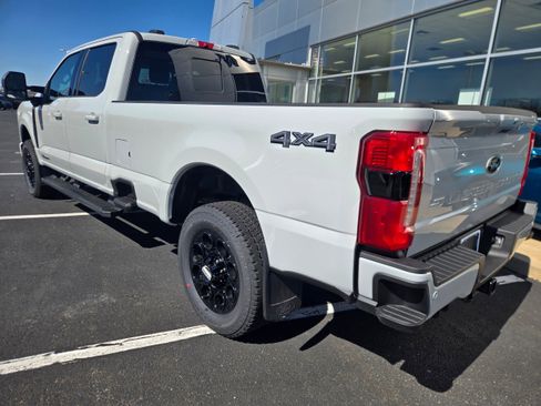 New 2026 Ford F250 Lariat w/ Black Appearance Package AWD/4WD image 10