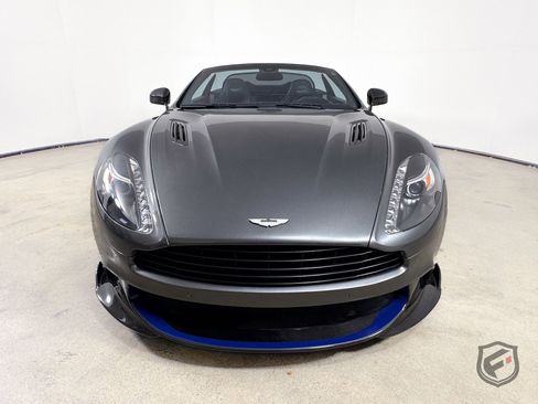 Used 2018 Aston Martin Vanquish S RWD image 5