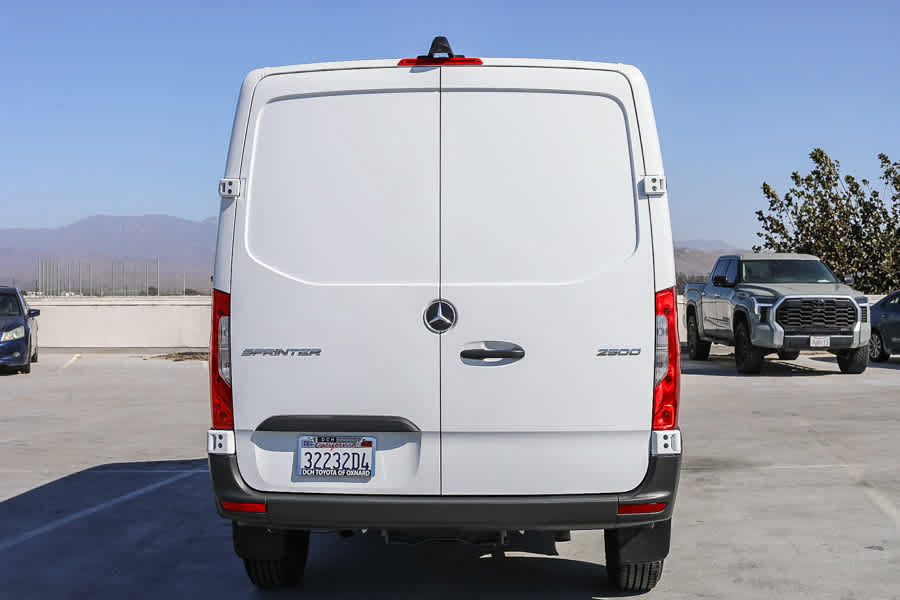 Used 2024 Mercedes-Benz Sprinter 2500 image 6