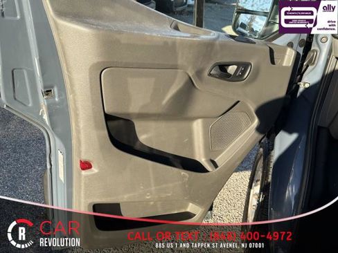 Used 2020 Ford Transit 250 148 High Roof Extended image 30