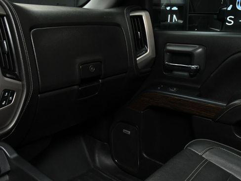 Used 2019 GMC Sierra 2500 Denali w/ Duramax Plus Package AWD/4WD image 26