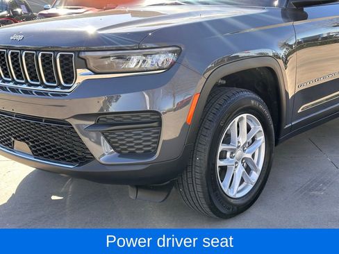 Used 2025 Jeep Grand Cherokee Laredo X image 5