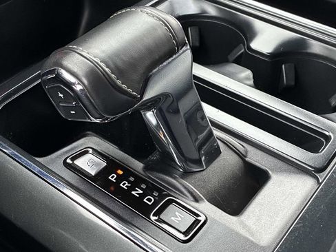 Certified 2022 Ford F150 XLT w/ Equipment Group 302A High image 31