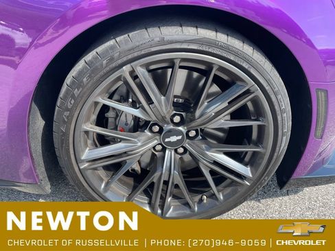Used 2018 Chevrolet Camaro ZL1 RWD image 20