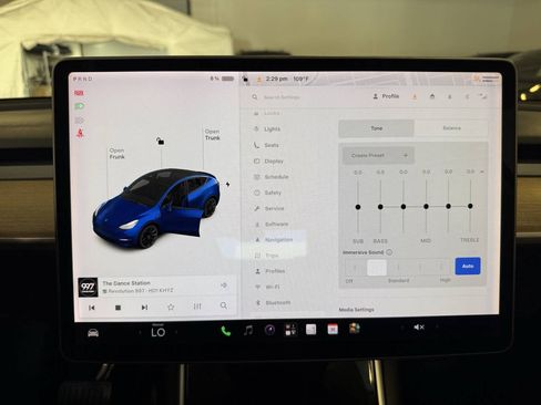 Used 2020 Tesla Model Y Long Range AWD/4WD image 32