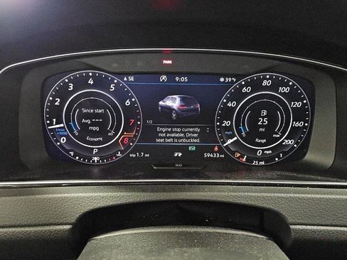 Used 2022 Volkswagen Golf R image 15