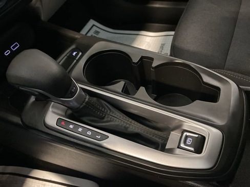 Used 2025 Chevrolet Trax LS w/ LS Convenience Package image 18