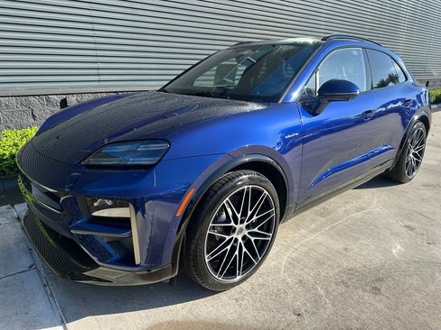 Used 2026 Porsche Macan Turbo Electric AWD/4WD image 7