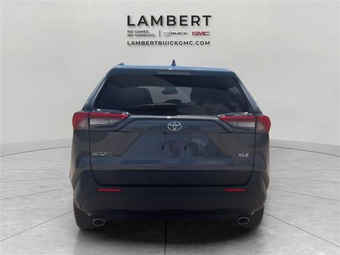 Used 2025 Toyota RAV4 XLE FWD image 4
